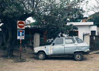 auto-regressive language models