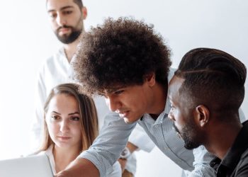 tech support outsourcing benefits