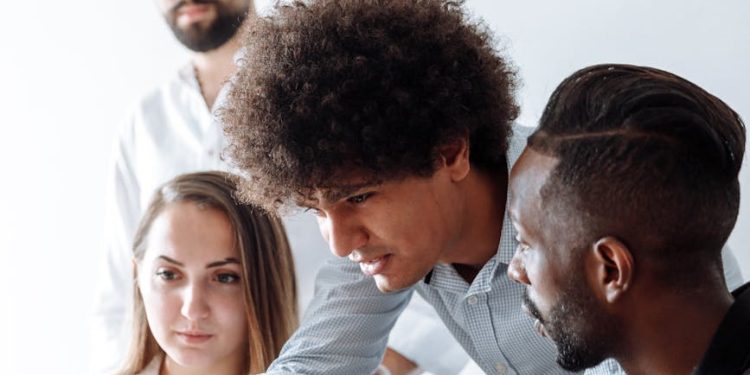 tech support outsourcing benefits